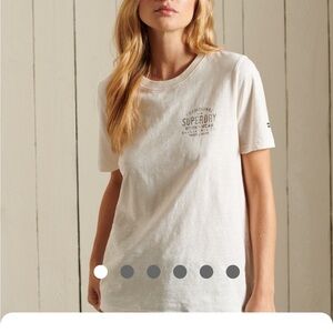 Super dry woman’s blackout T-shirt, large like new condition